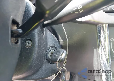 2007 Toyota Matrix z USA, uszkodzony, nr VIN 2T1KR32E07C683326